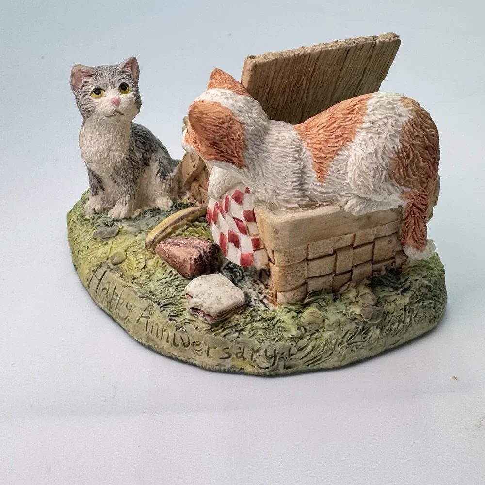 2 Lowell Davis Cat Figurines Happy Anniversary & Sticks And Stones Picnic Shovel